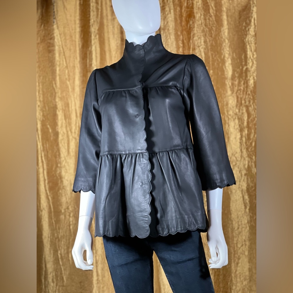 BARNEY’S NEW YORK CO-OP 100% LEATHER WITH 100% SILK LINING SIZE SMALL
